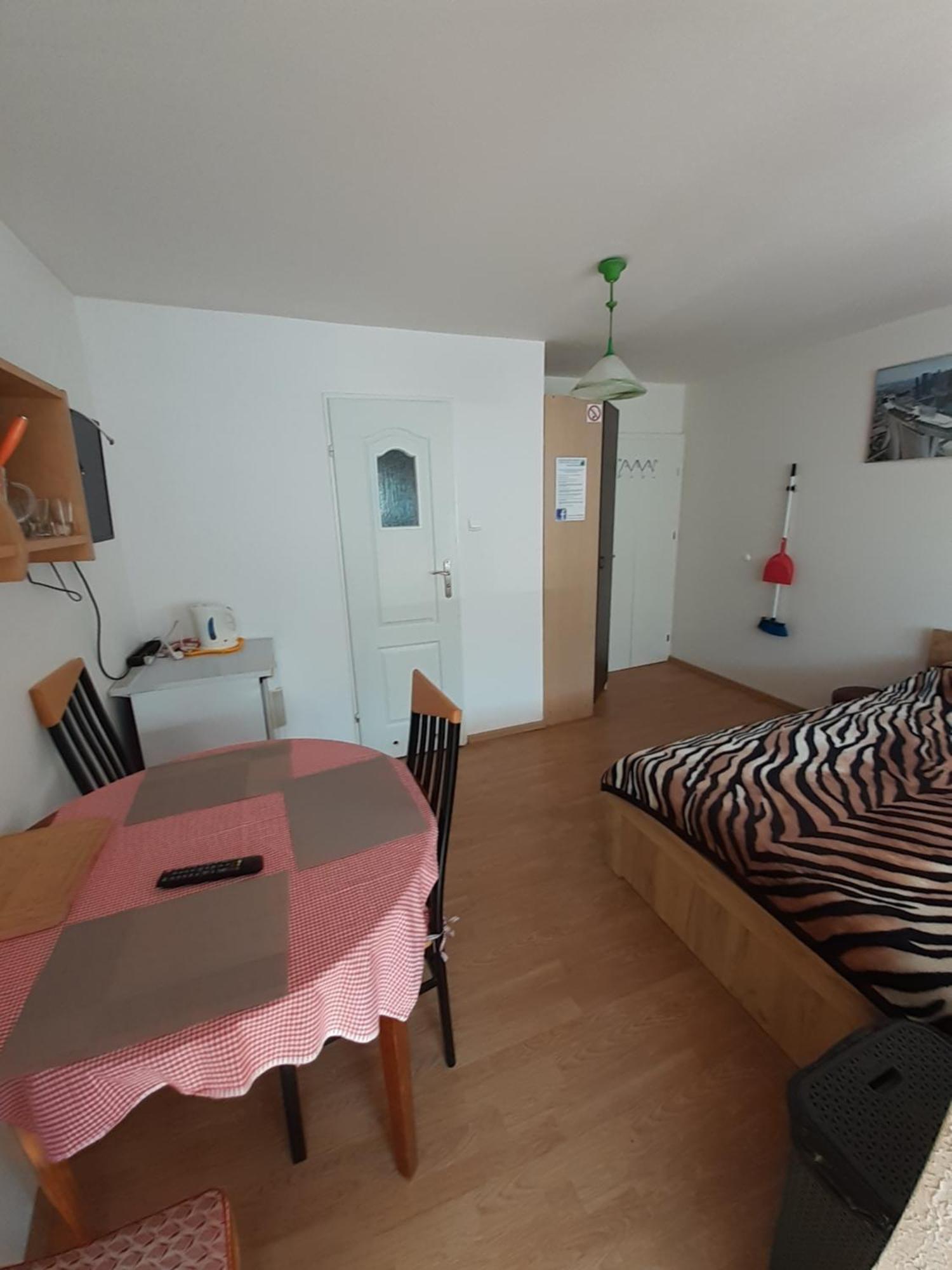 Wynajem Apartamentow I Pokoi. Apartment Ustronie Morskie Exterior photo